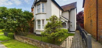 3 bed detached house for sale