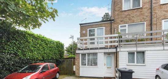 2 bedroom end of terrace house