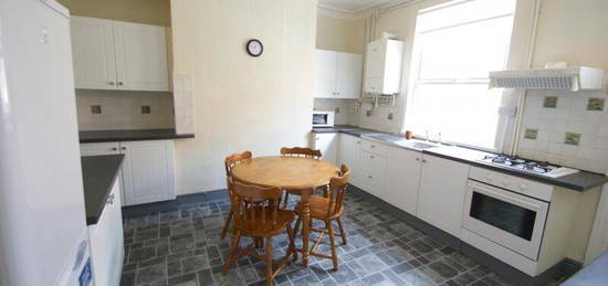 4 bedroom terraced house