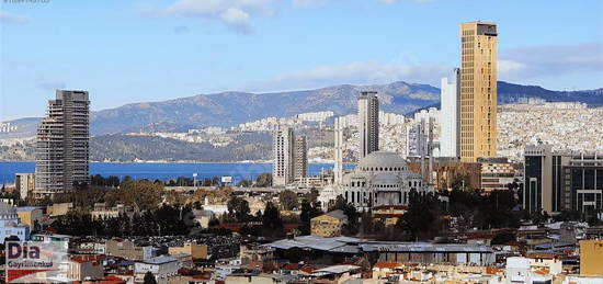 Dap İzmirde,Deniz Manzaralı,Geniş Balkonlu Satılık 1+1