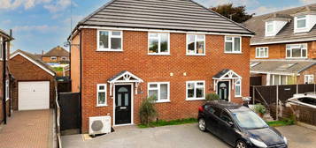 2 bedroom semi-detached house for sale