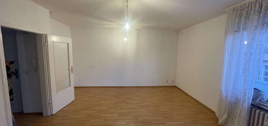 Schöne 1-Raum-Wohnung mit EBK und Balkon in Köln