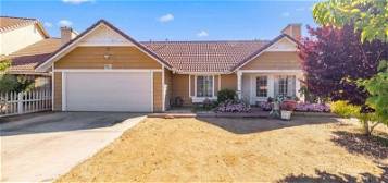 1710 Plymouth Ct, Palmdale, CA 93550