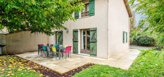 Maison  à vendre, 4 pièces, 3 chambres, 94 m²