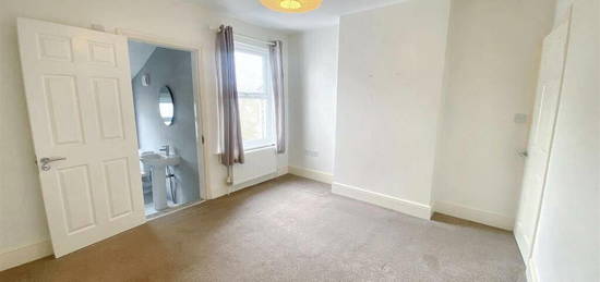 2 bedroom terraced house