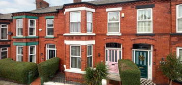 3 bedroom terraced house for sale