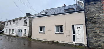 2 bed semi-detached house for sale