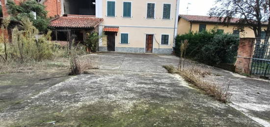 Casale, buono stato, 162 m², Centro, San Salvatore Monferrato