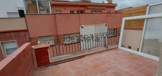 Ático en venta en Carrer de Joan de Peguera, 30, El Camp de l'Arpa del Clot