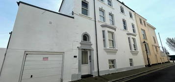 Flat to rent in Auckland Road West, Southsea PO5