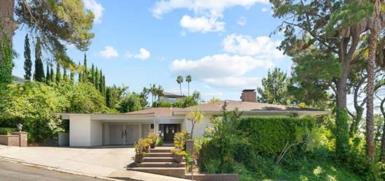 9524 Highridge Dr, Beverly Hills, CA 90210