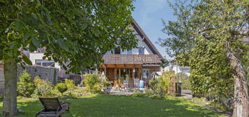 Großes Familienhaus mit Panoramablick in Wachtberg-Berkum