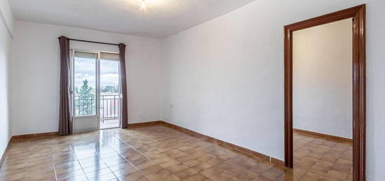 Piso en venta en Cadiz, 35, Barrio de Zaidín