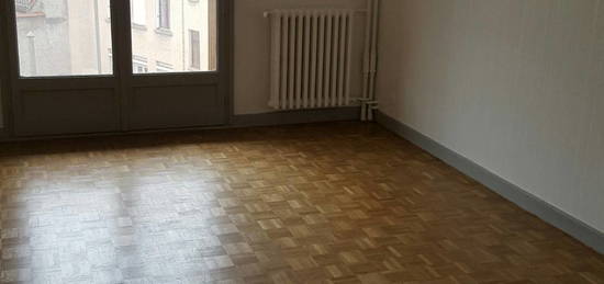 Appartement  à louer, 2 pièces, 1 chambre, 52 m²