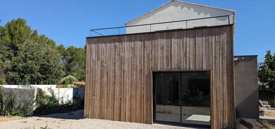 Maison  à louer, 8 pièces, 3 chambres, 150 m²