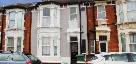 5 bedroom terraced house