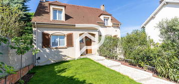 Maison  à vendre, 6 pièces, 4 chambres, 145 m²