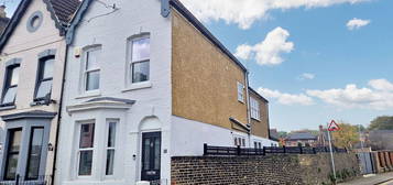 3 bed end terrace house for sale