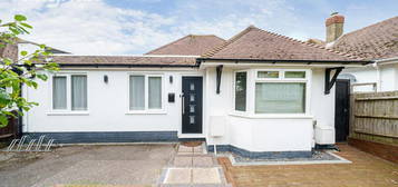 3 bedroom bungalow to rent