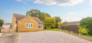 2 bed detached bungalow for sale