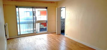 Studio  à vendre, 1 pièce, 32 m², Étage 3/6