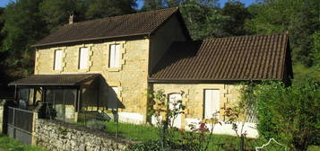 DORDOGNE- MARQUAY-ENSEMBLE IMMOBILIER