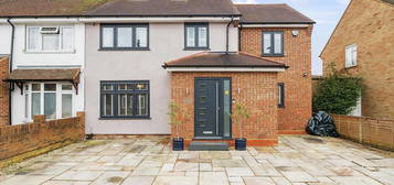 4 bedroom semi-detached house for sale