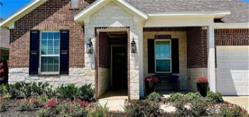 439 Hunters Crossing Dr, Sealy, TX 77474