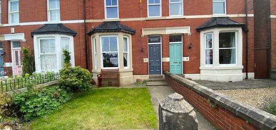 3 bedroom terraced house