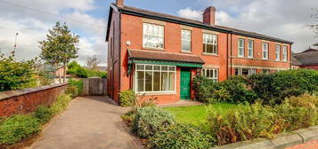 4 bed semi-detached house for sale