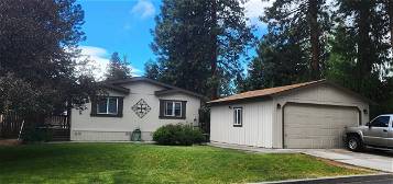61041 Tuscany Dr, Bend, OR 97702