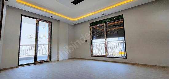 AKTOPRAK MAHALLESİNDE LÜKS SATILIK EBEVEYN BANYOLU 3+1 DAİRE