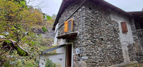 Casa indipendente in vendita in strada Provinciale 9, 45