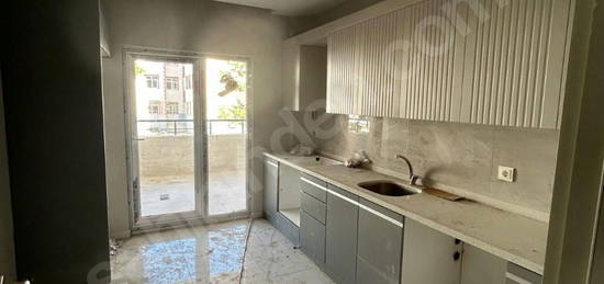 KARACAAHMET DE KİRALIK 2.1 DAİRE MEMUR ŞARTLI