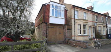 1 bedroom detached house to rent