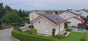 Familienfreundliches EFH mit PV-Anlage und herrlichem Garten in Parkstetten zu vermieten