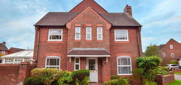 3 bedroom semi-detached house