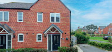 2 bedroom semi-detached house for sale