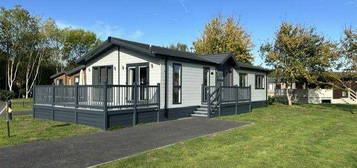 3 bedroom lodge for sale