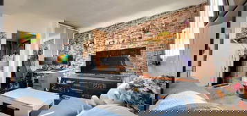 Appartement 2 pièces 45 m2 - 6ème étage - ascenseur - plein sud - cave - 5 min à pied du M4 et M15 Bagneux Lucie-Aubrac - 5 min de Porte d’Orléans
