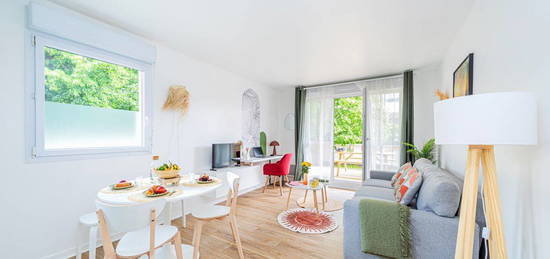 Beau T2, 42m², avec jardin/terrasse et parking sous-sol, à 400 mètres du RER B & C