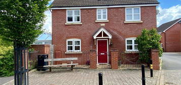 3 bedroom detached house