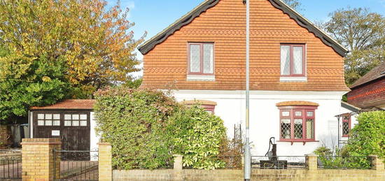 4 bed detached house for sale