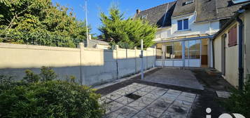 Maison 2 étages  à vendre, 3 pièces, 2 chambres, 60 m²