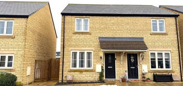 2 bedroom semi-detached house for sale