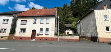 2 Familienhaus in Leun