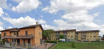 Bilocale via Magenta, Centro, Castelguglielmo