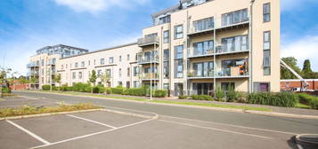 Flat for sale in De Normanville Avenue, Leamington Spa, Warwickshire CV31