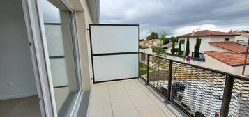 Appartement T2 neuf 41.50m² avec balcon et place de parking