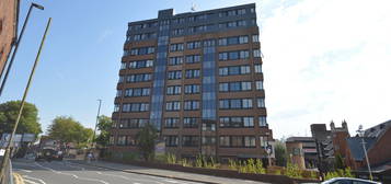 Flat to rent in Knights House, 4 Parade, Sutton Coldfield B72